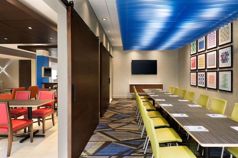Holiday Inn Express & Suites - Painesville - Concord By Ihg מראה חיצוני תמונה