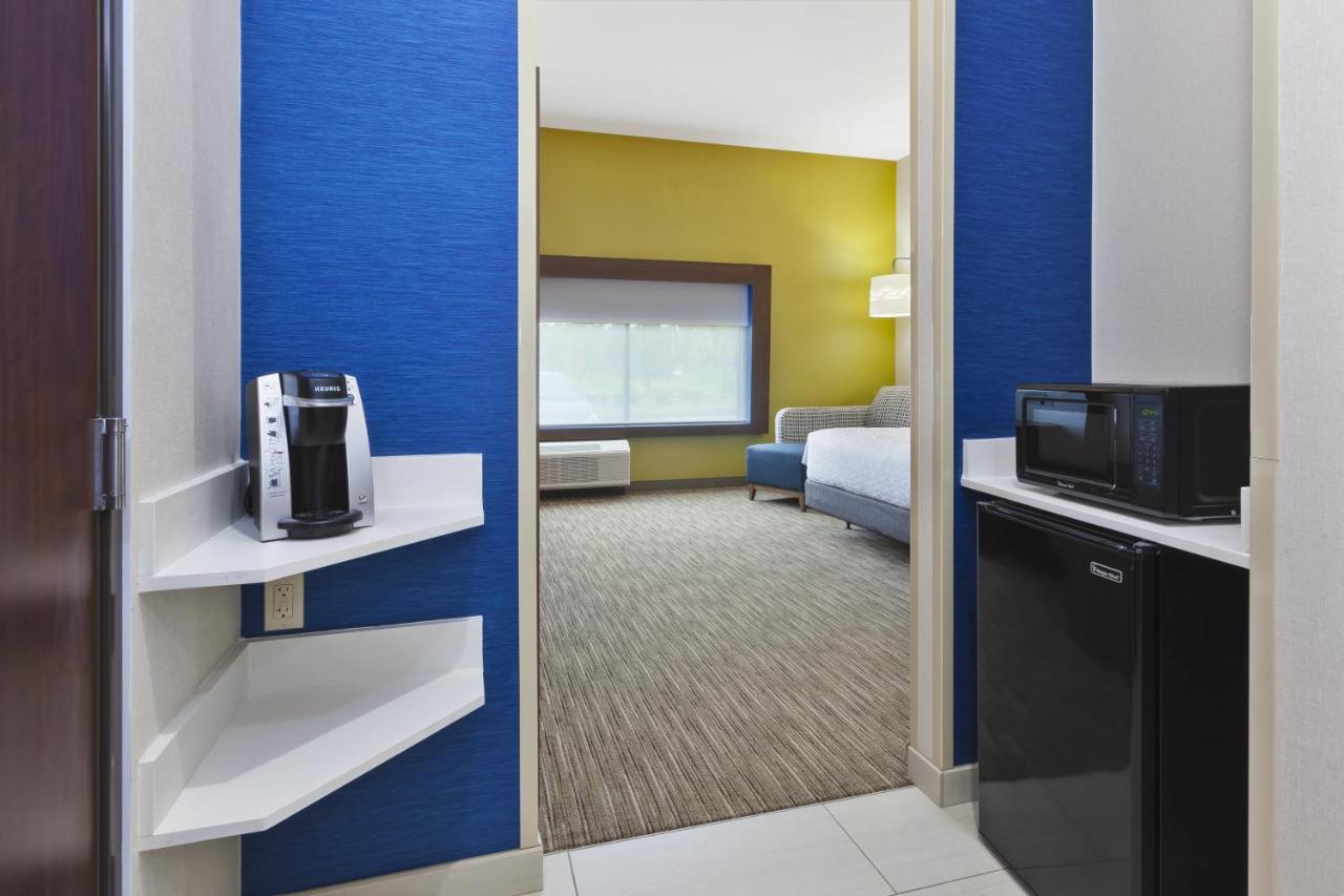 Holiday Inn Express & Suites - Painesville - Concord By Ihg מראה חיצוני תמונה