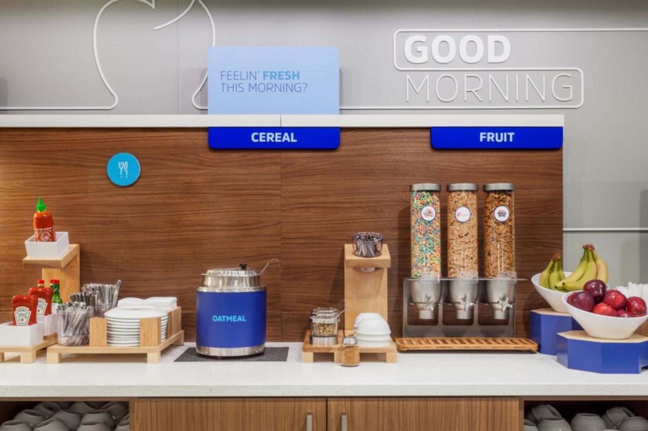 Holiday Inn Express & Suites - Painesville - Concord By Ihg מראה חיצוני תמונה