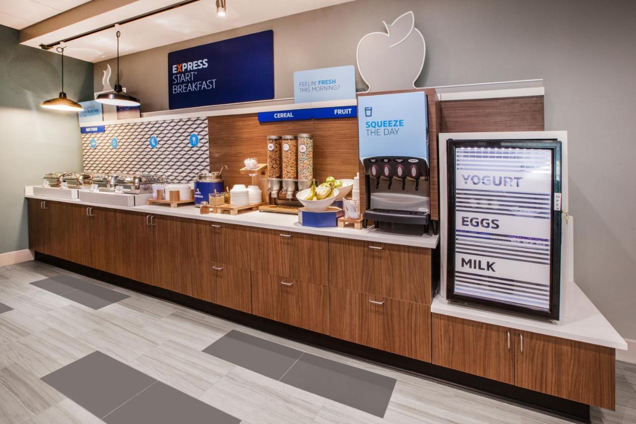 Holiday Inn Express & Suites - Painesville - Concord By Ihg מראה חיצוני תמונה